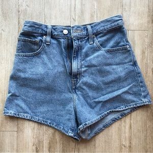 Levi High Waisted Mom Shorts Jeans, Women’s Size 27